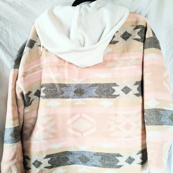 No Boundaries Cream and White Jacket With Hood - Picture 3 of 4